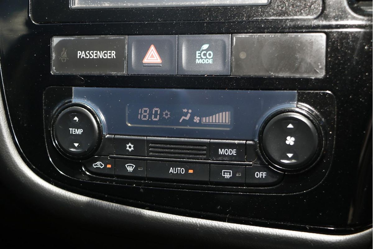 2015 Mitsubishi Outlander LS ZK