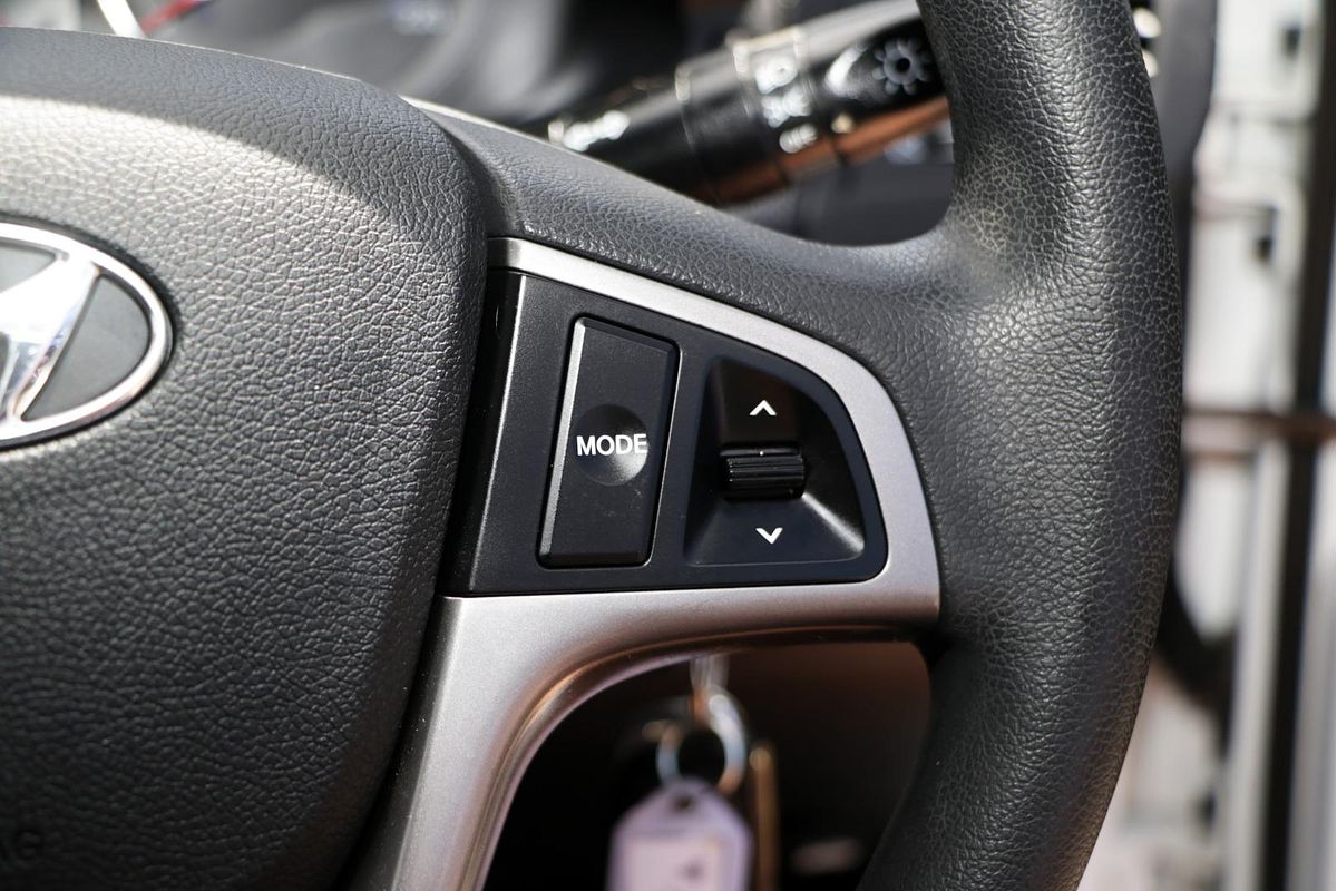 2016 Hyundai Accent Active RB4