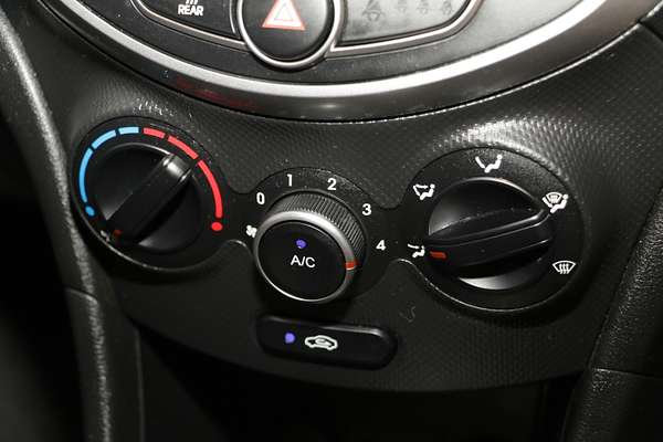 2016 Hyundai Accent Active RB4