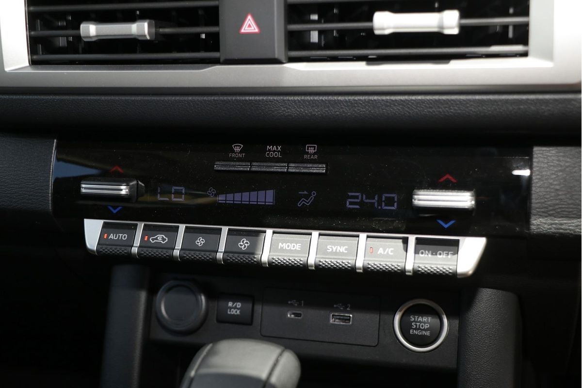 2025 Mitsubishi Triton GLS MV 4X4