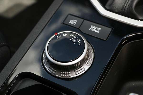 2025 Mitsubishi Triton GLS MV 4X4