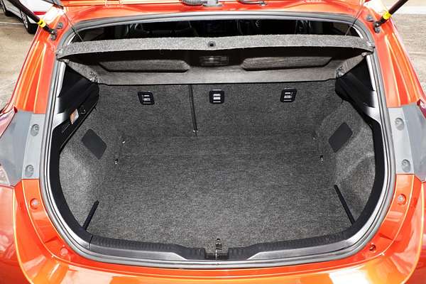 2016 Toyota Corolla Ascent Sport ZRE182R