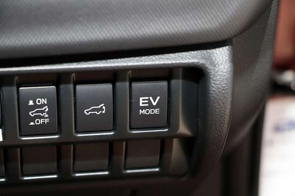 2025 Subaru Forester Hybrid Touring S6