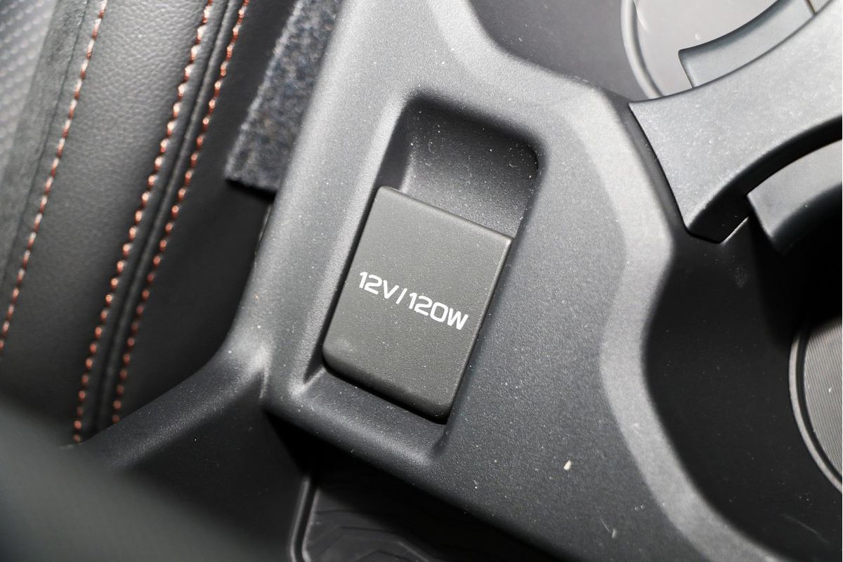 2025 Subaru Forester Hybrid Touring S6