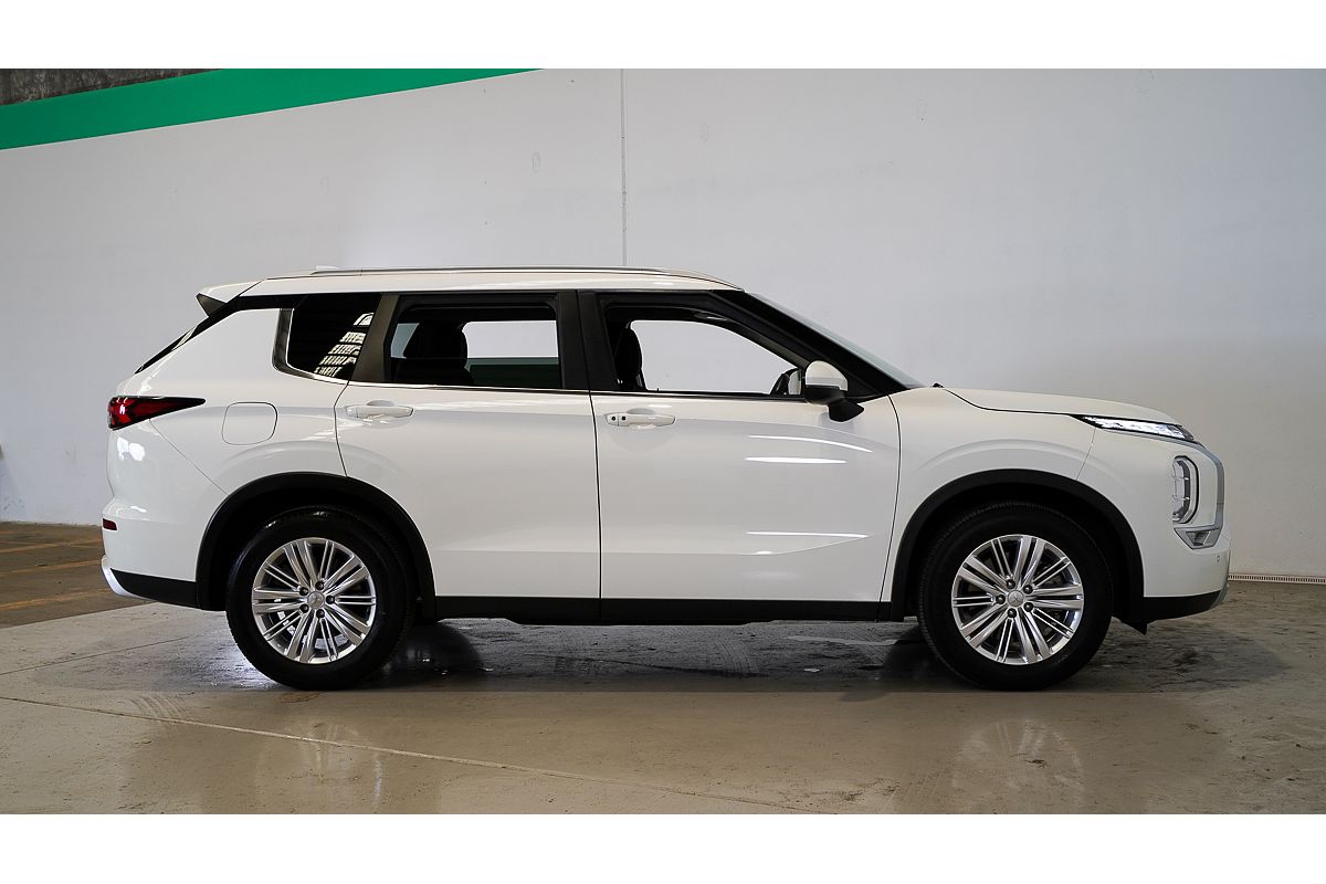 2021 Mitsubishi Outlander LS ZM