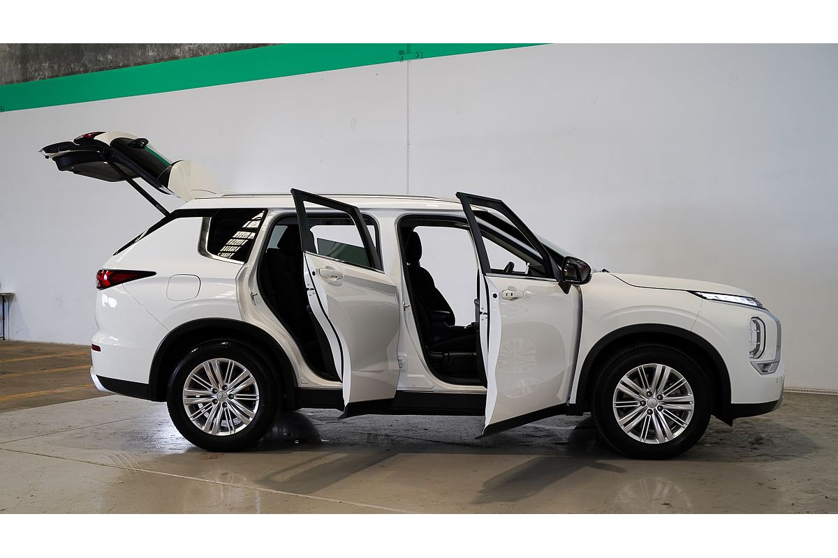 2021 Mitsubishi Outlander LS ZM