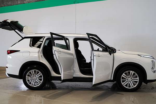 2021 Mitsubishi Outlander LS ZM