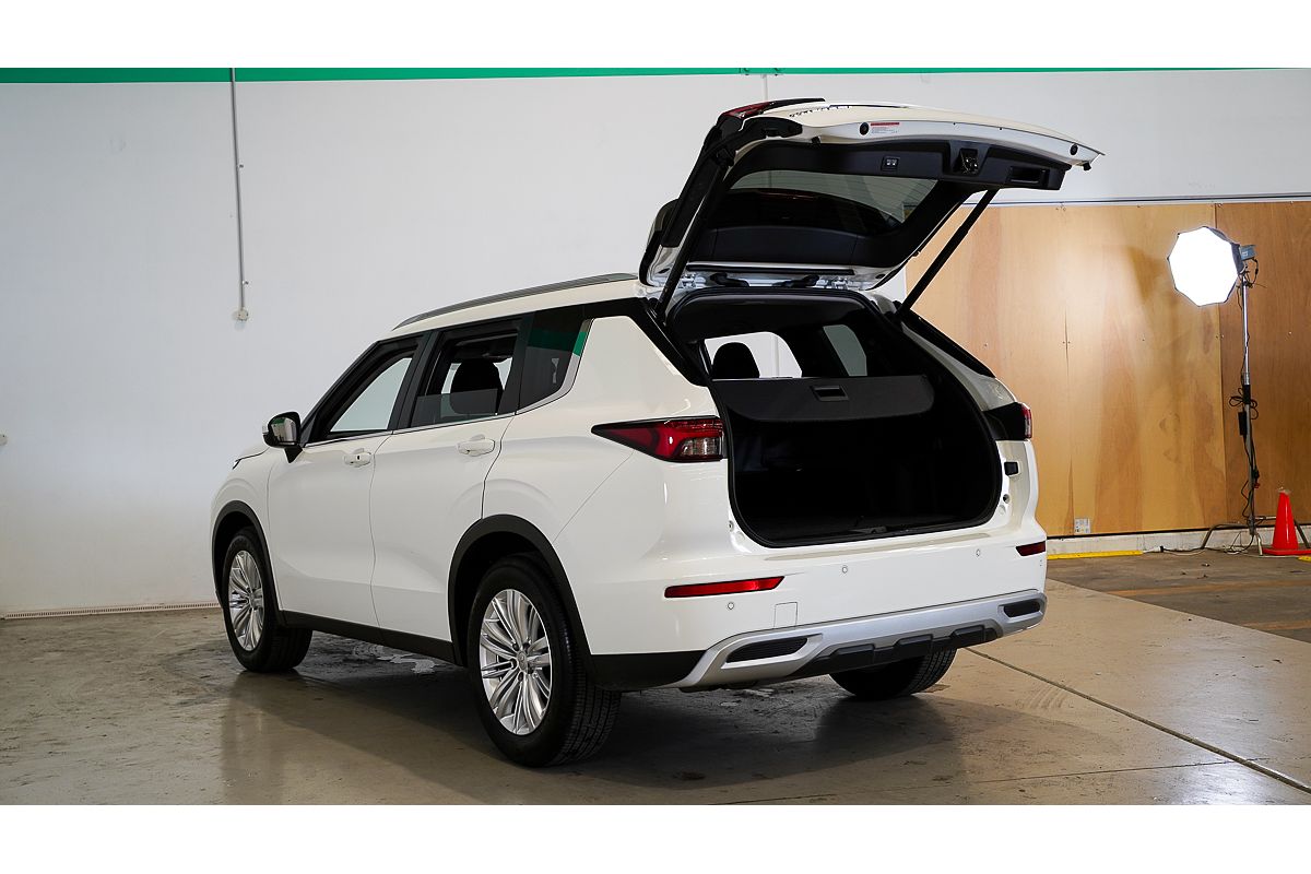 2021 Mitsubishi Outlander LS ZM