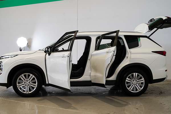 2021 Mitsubishi Outlander LS ZM