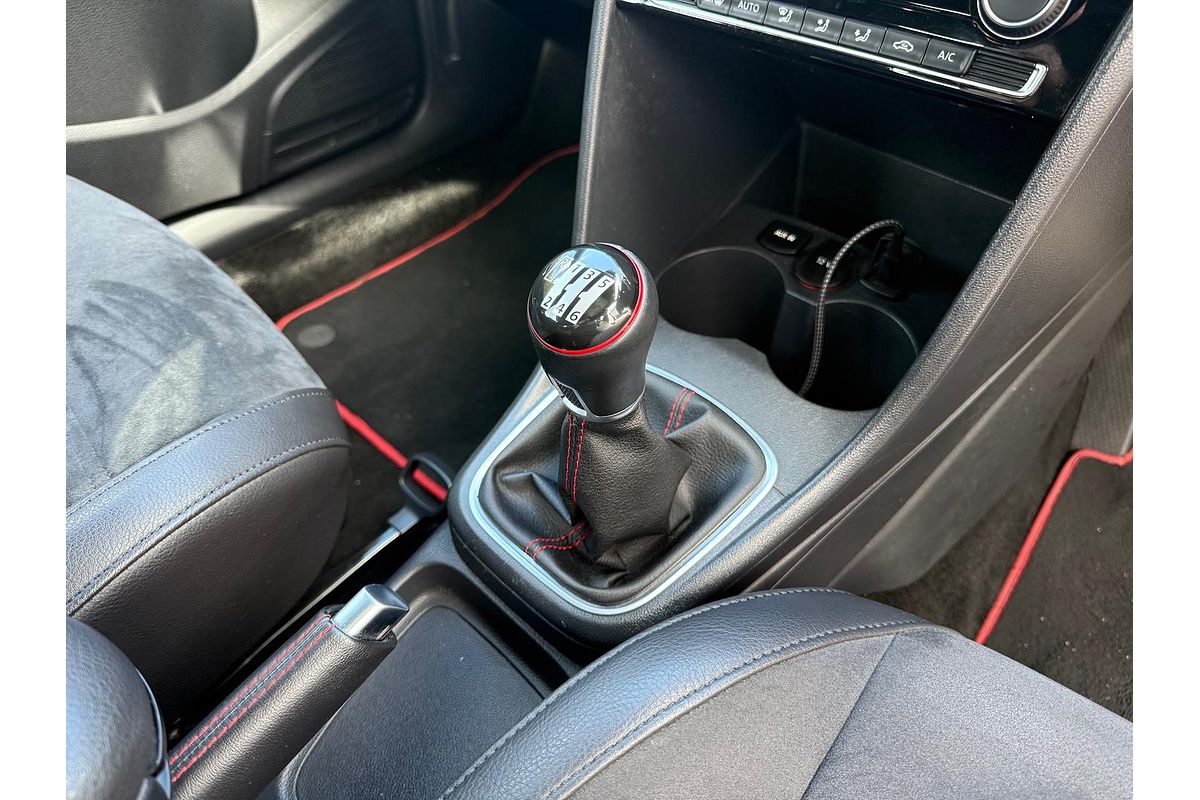 2015 Volkswagen Polo GTI 6R