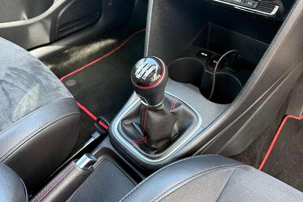 2015 Volkswagen Polo GTI 6R