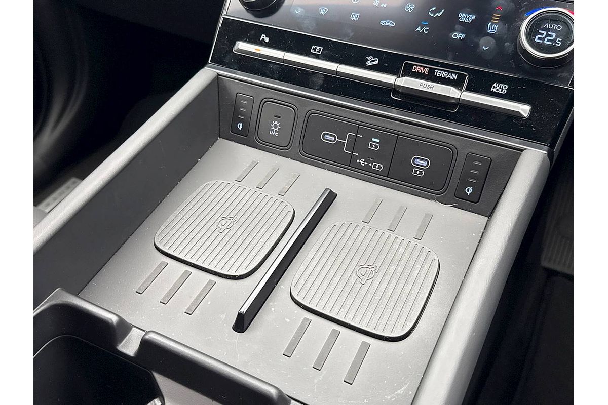 2024 Hyundai Santa Fe Hybrid Calligraphy MX5.V1