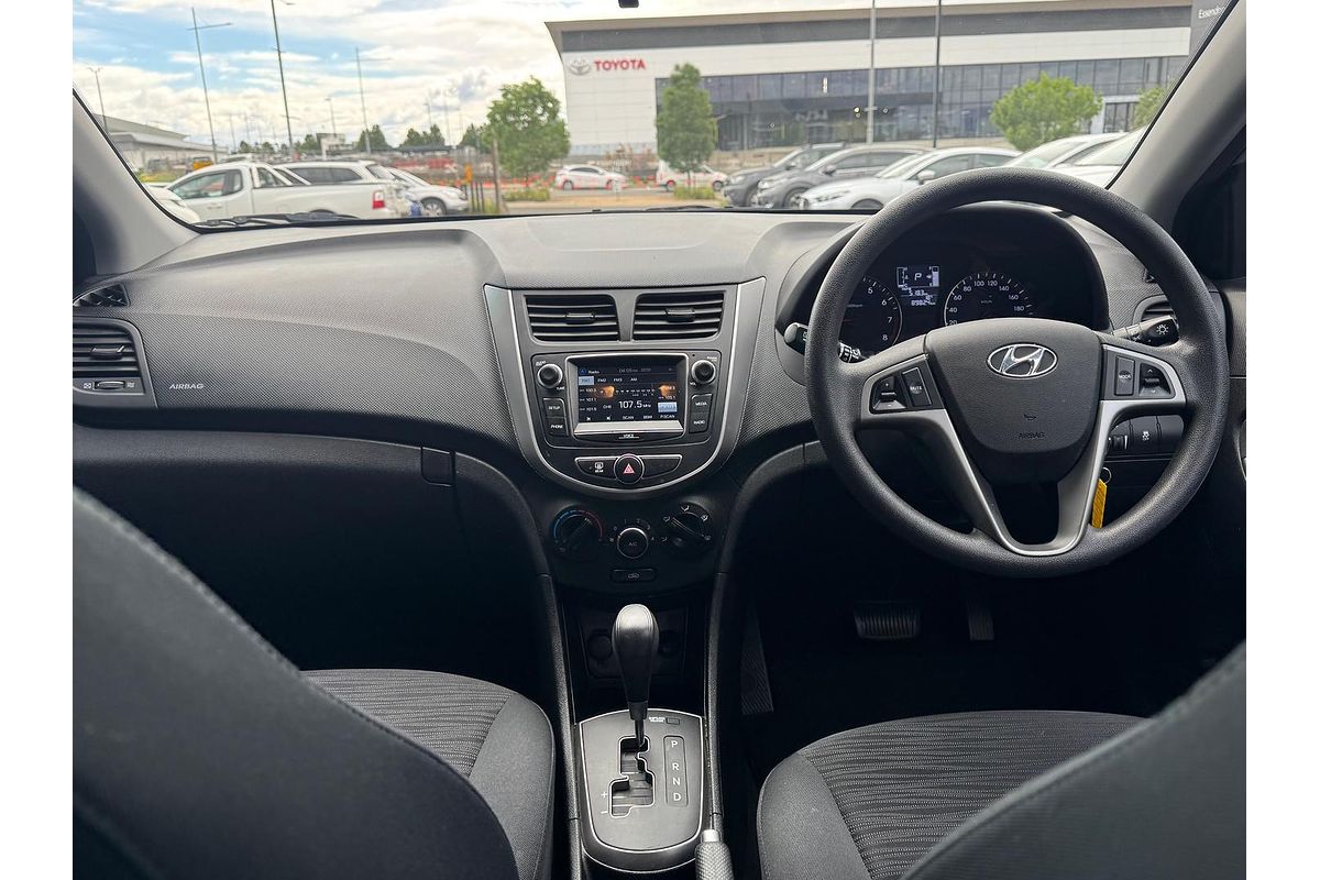 2016 Hyundai Accent Active RB3