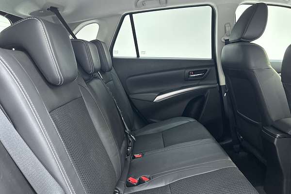 2023 Suzuki S-Cross Plus JYB thumb-11