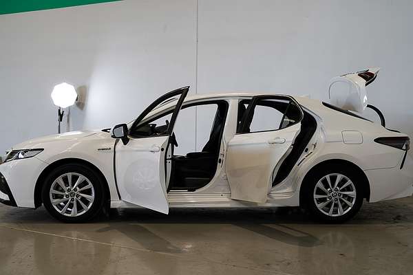 2021 Toyota Camry Ascent Sport AXVH70R