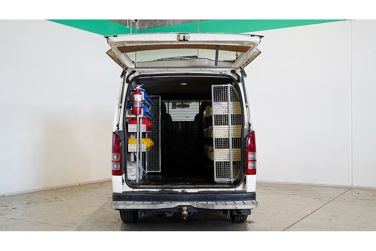 2016 Toyota Hiace TRH201R LWB