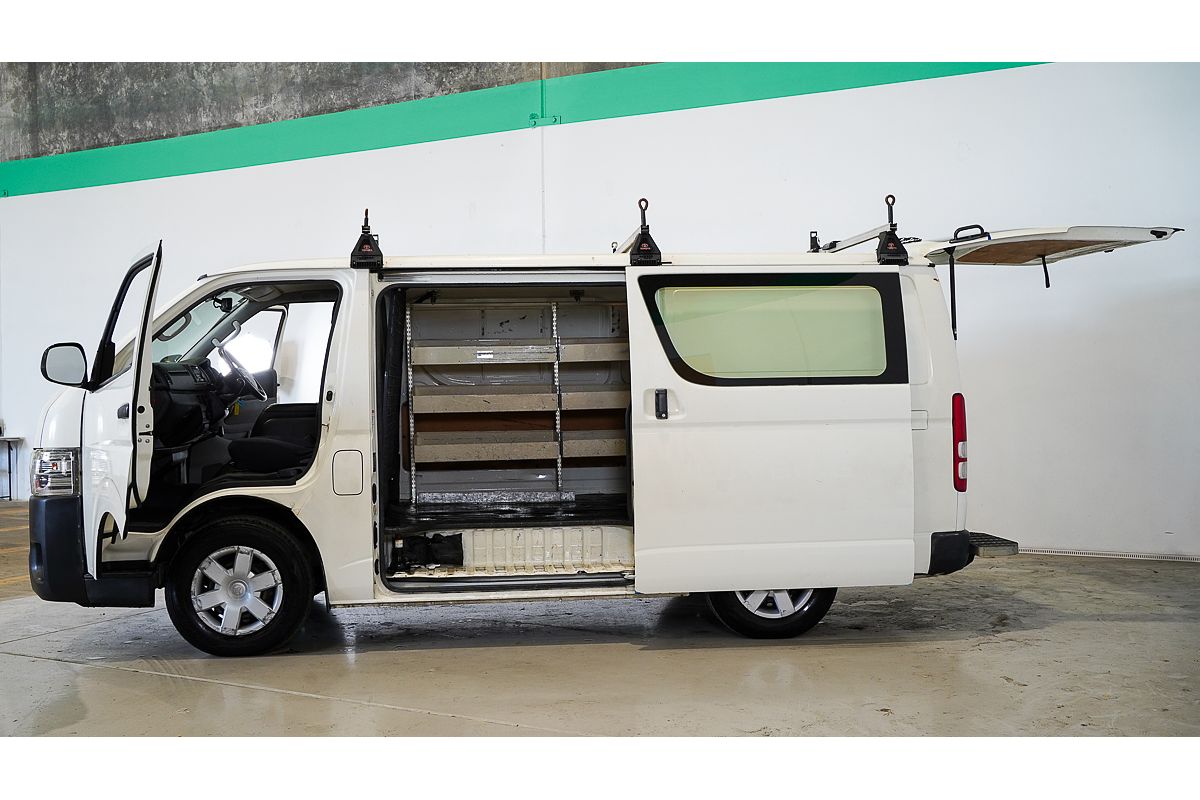 2016 Toyota Hiace TRH201R LWB