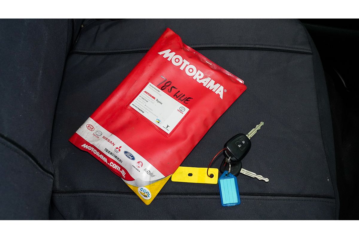 2016 Toyota Hiace TRH201R LWB