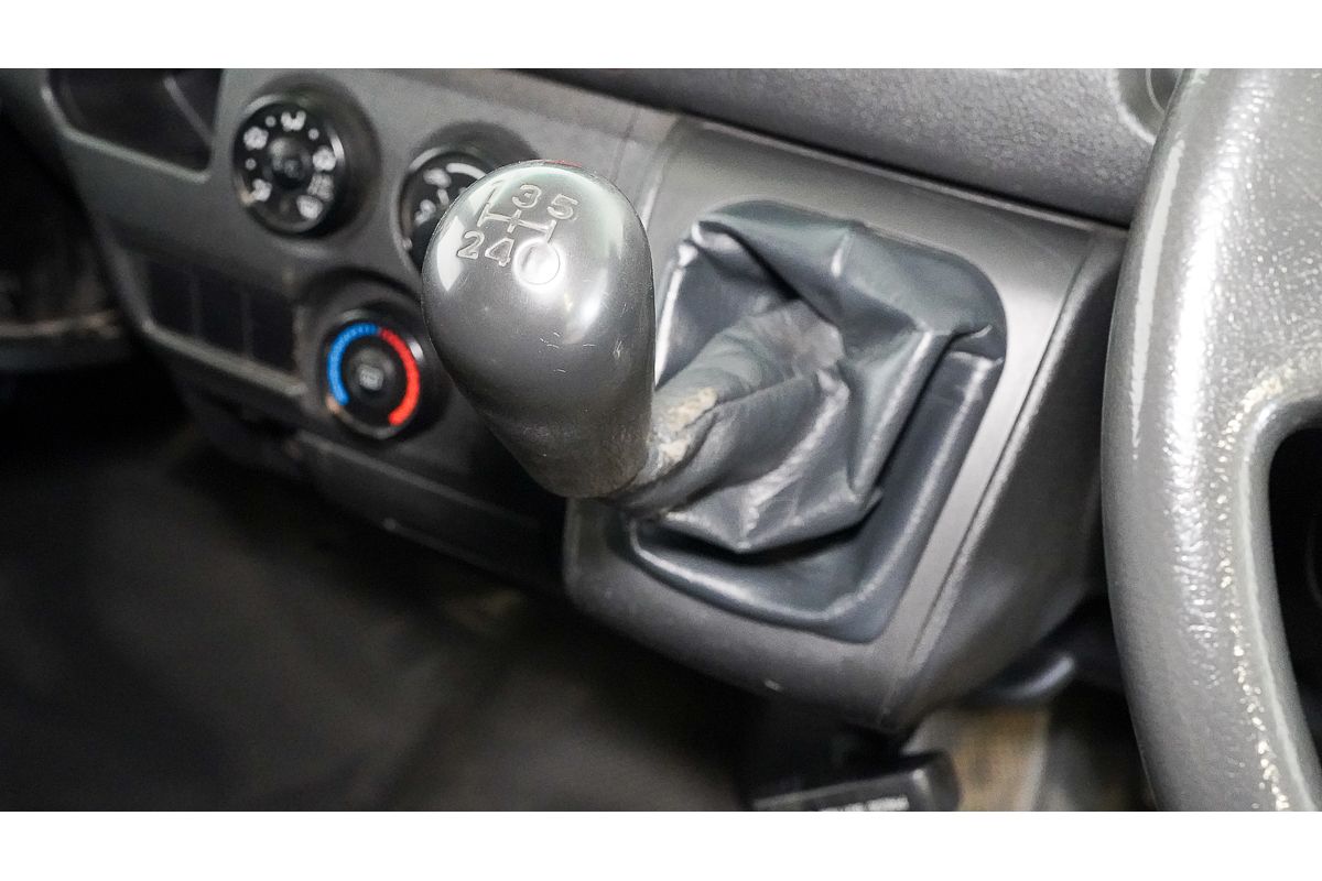 2016 Toyota Hiace TRH201R LWB