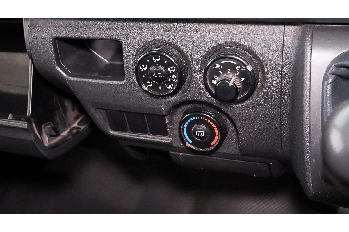 2016 Toyota Hiace TRH201R LWB