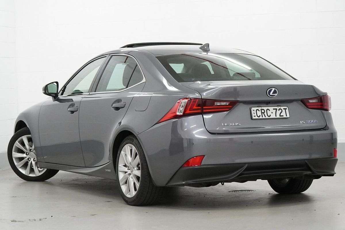 2014 Lexus IS IS300h Luxury AVE30R
