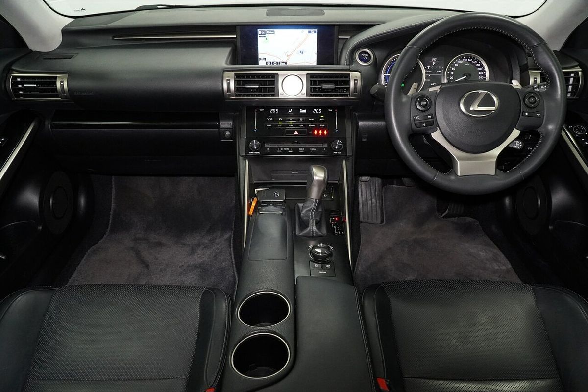 2014 Lexus IS IS300h Luxury AVE30R