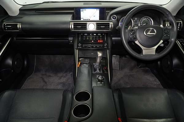 2014 Lexus IS IS300h Luxury AVE30R