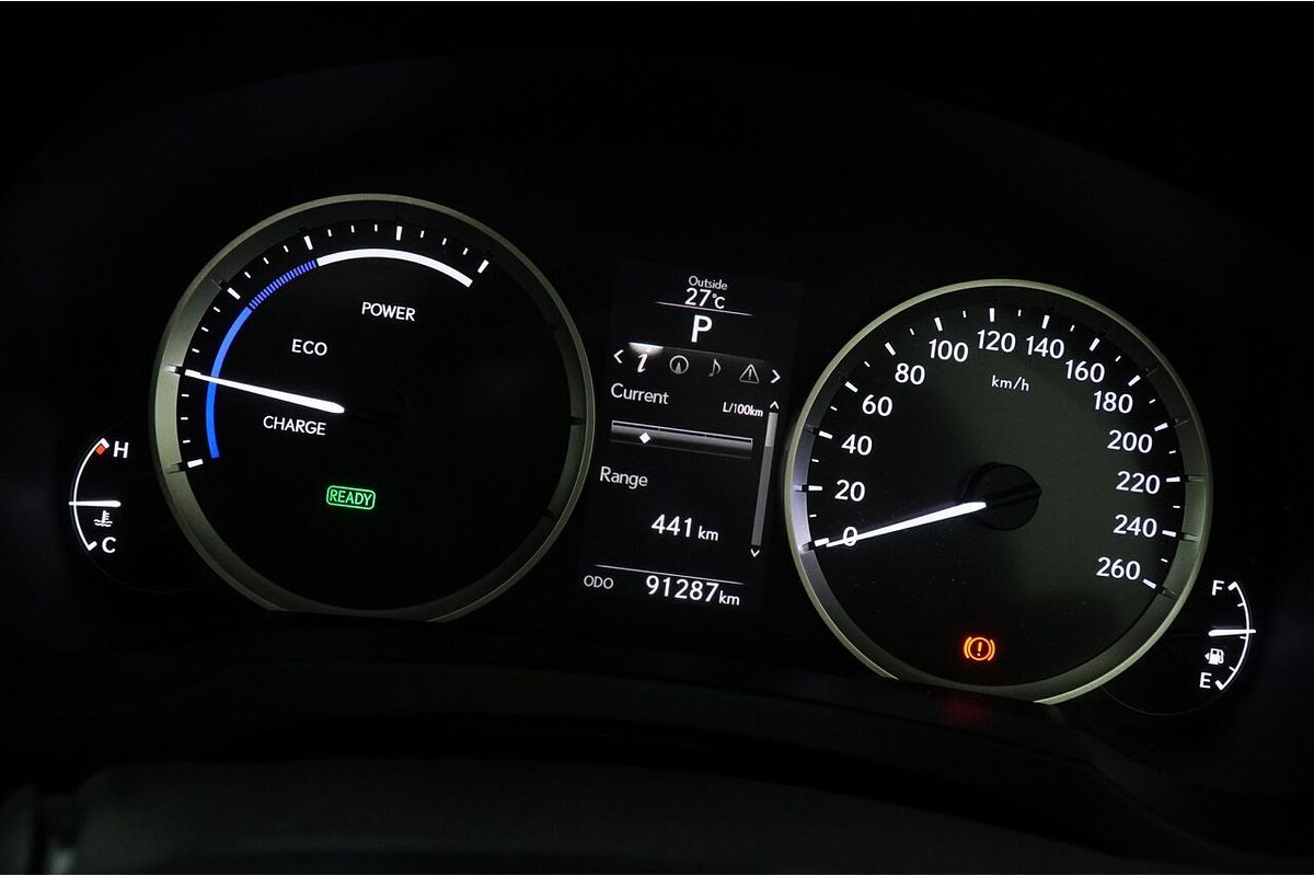 2014 Lexus IS IS300h Luxury AVE30R