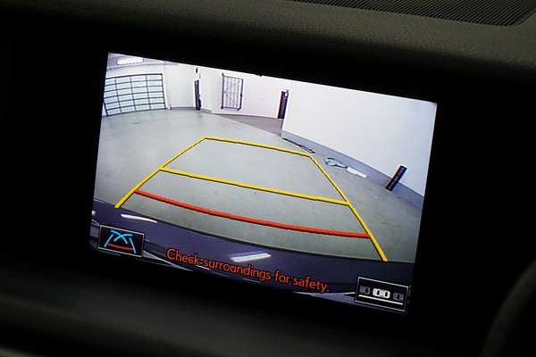 2014 Lexus IS IS300h Luxury AVE30R