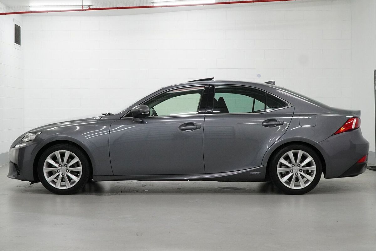 2014 Lexus IS IS300h Luxury AVE30R