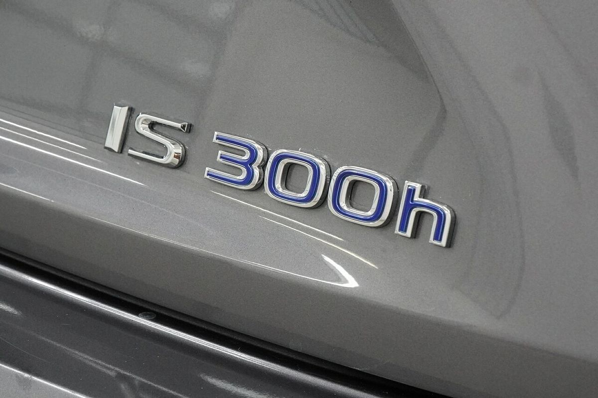 2014 Lexus IS IS300h Luxury AVE30R