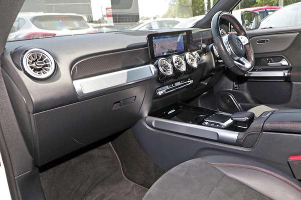 2022 Mercedes-Benz GLB-Class GLB200 X247