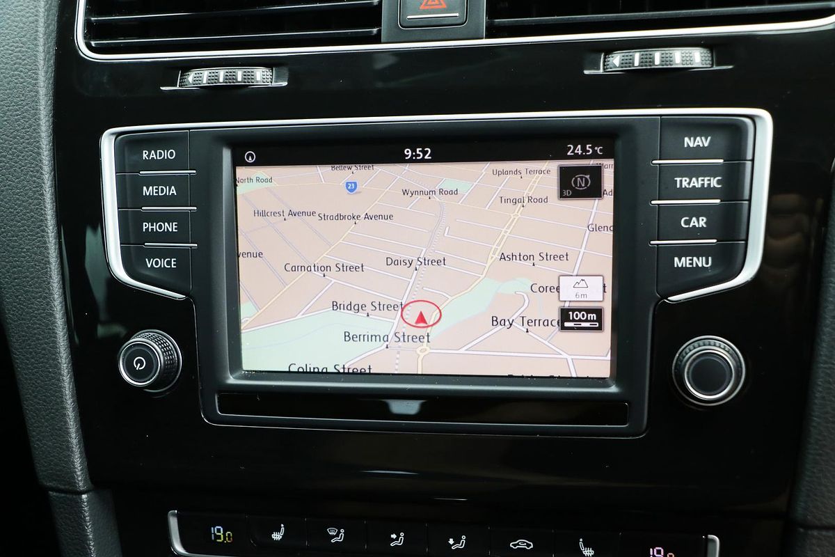 2016 Volkswagen Golf 110TSI Highline 7