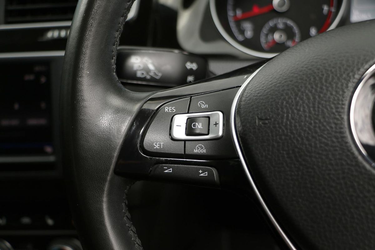 2016 Volkswagen Golf 110TSI Highline 7