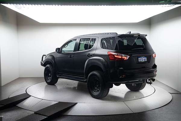 2018 Isuzu MU-X LS-T