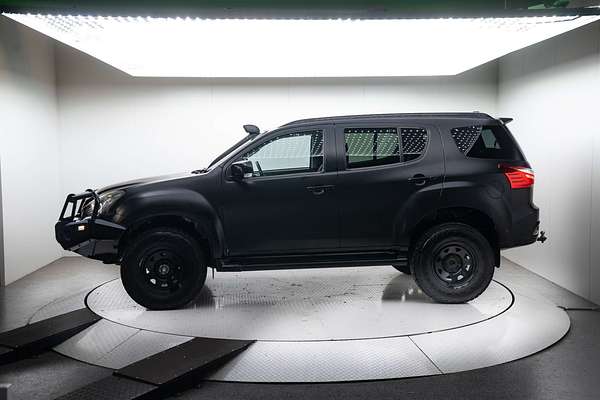 2018 Isuzu MU-X LS-T