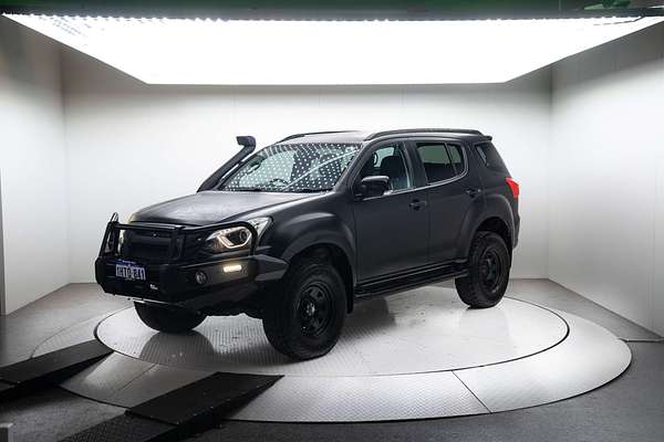 2018 Isuzu MU-X LS-T