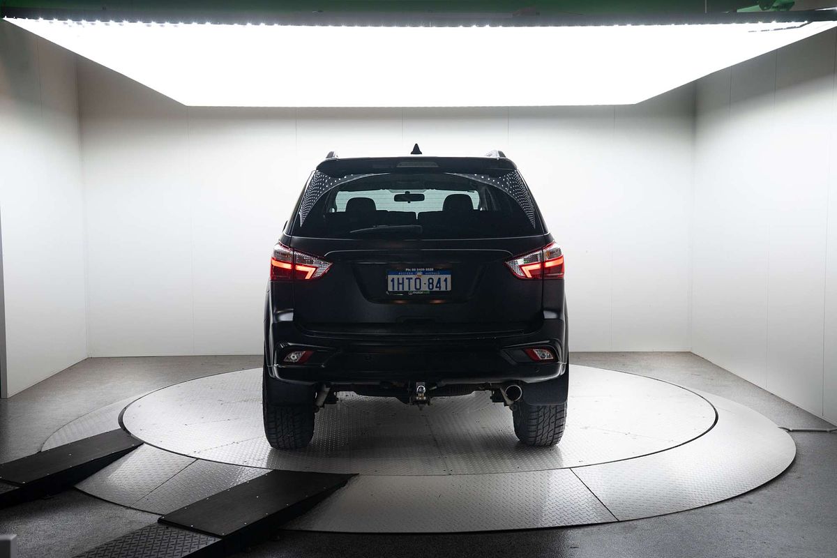 2018 Isuzu MU-X LS-T