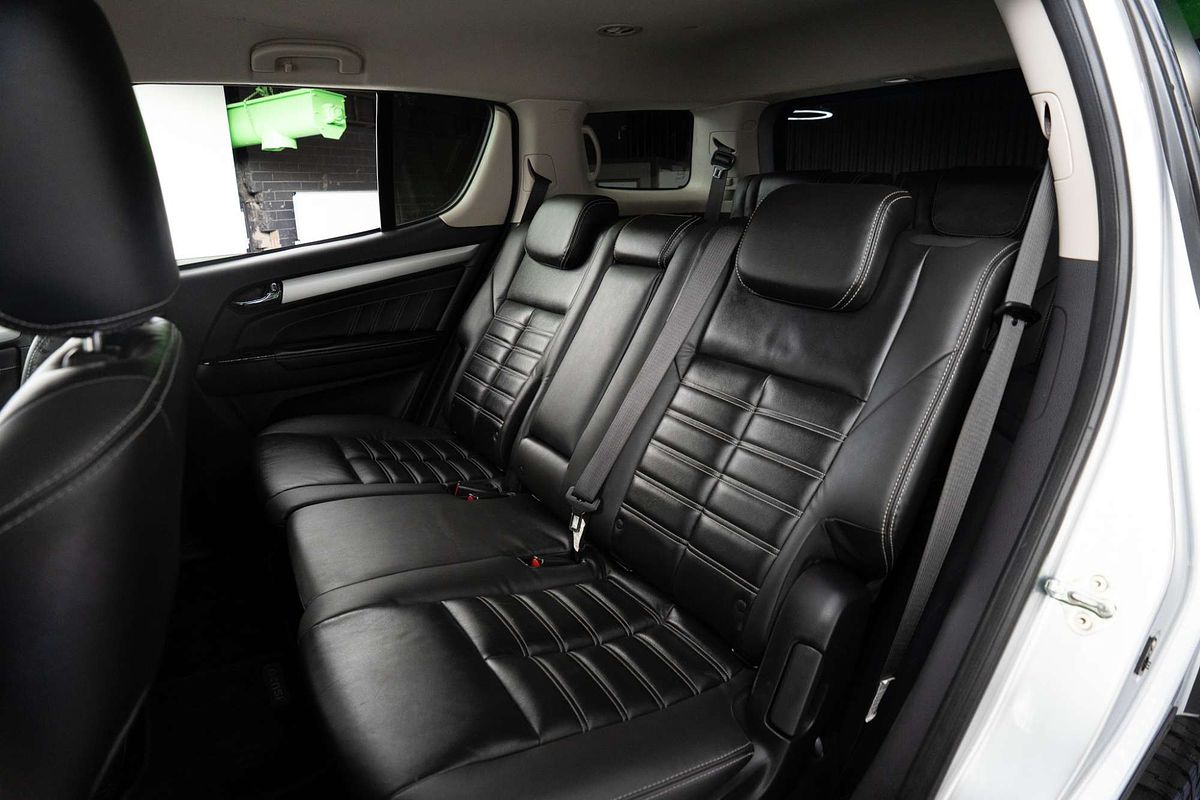 2018 Isuzu MU-X LS-T