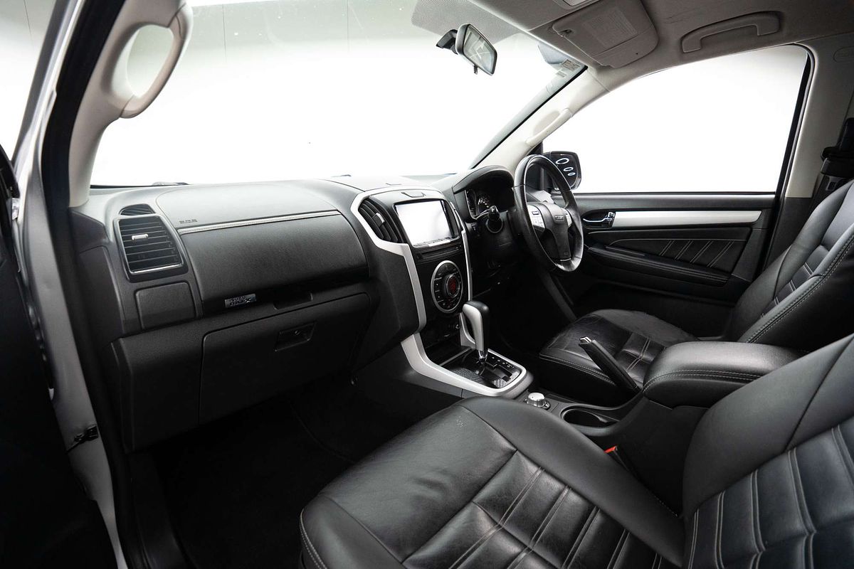 2018 Isuzu MU-X LS-T