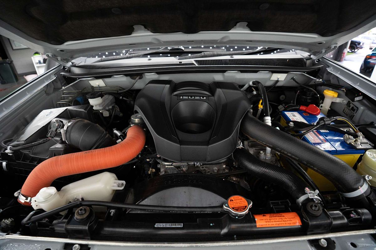 2018 Isuzu MU-X LS-T