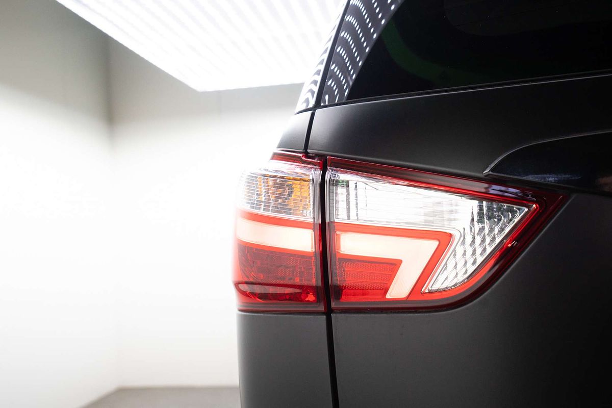 2018 Isuzu MU-X LS-T