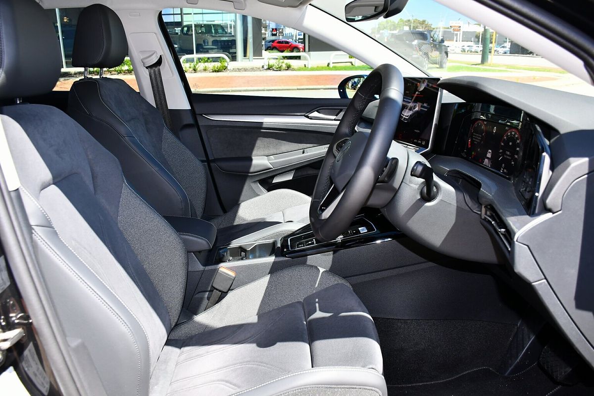 2025 Volkswagen Golf 110TSI Style 8.5