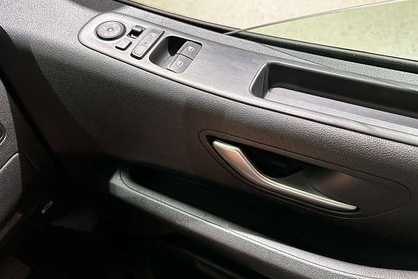 2023 Hyundai STARIA  US4.V2