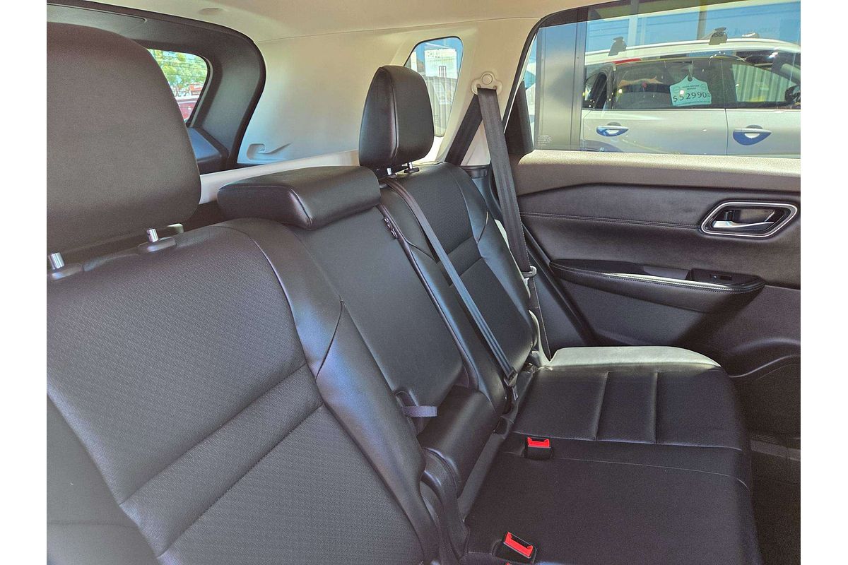 2023 Nissan X-TRAIL ST-L e-POWER T33