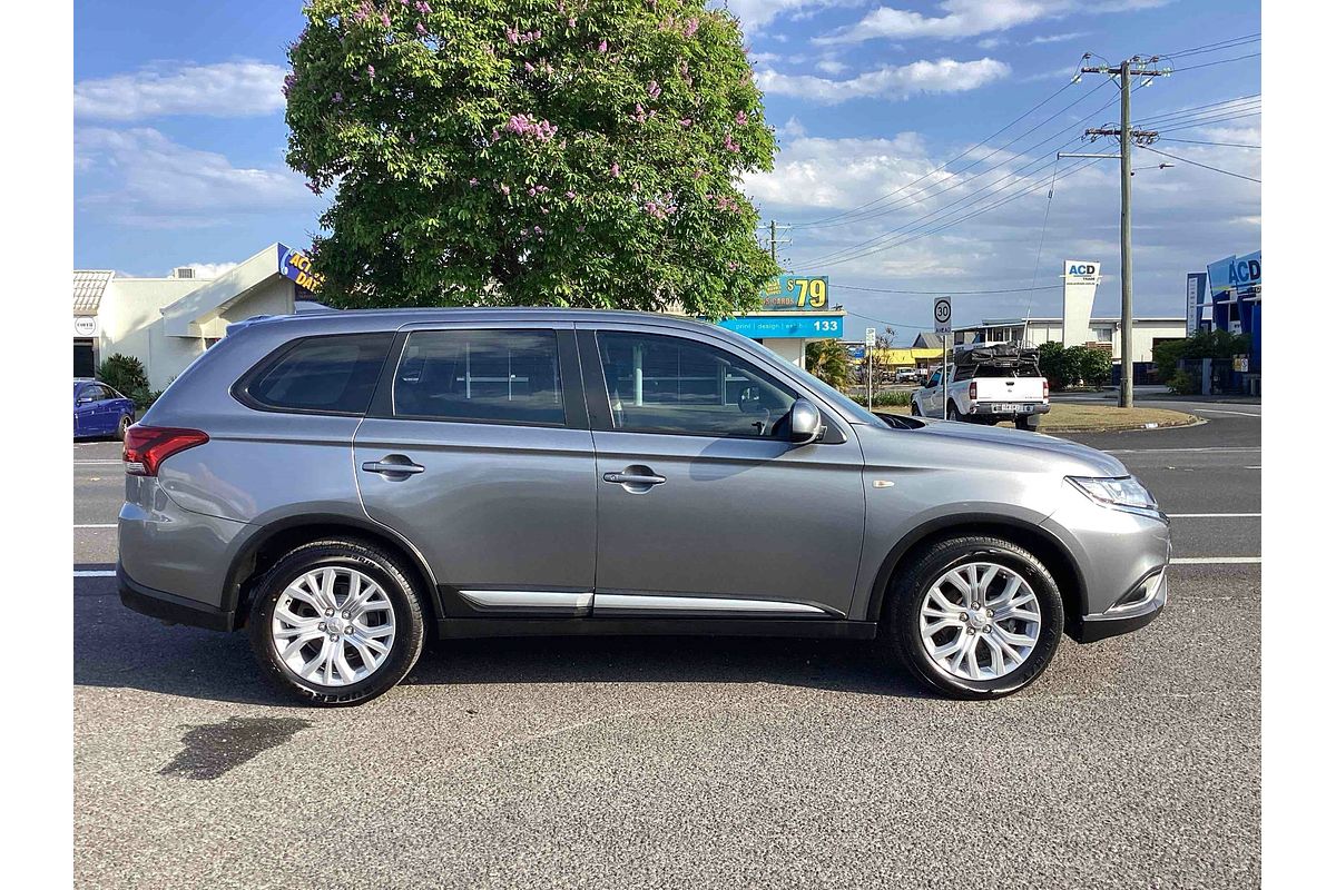 2021 Mitsubishi Outlander ES ZL