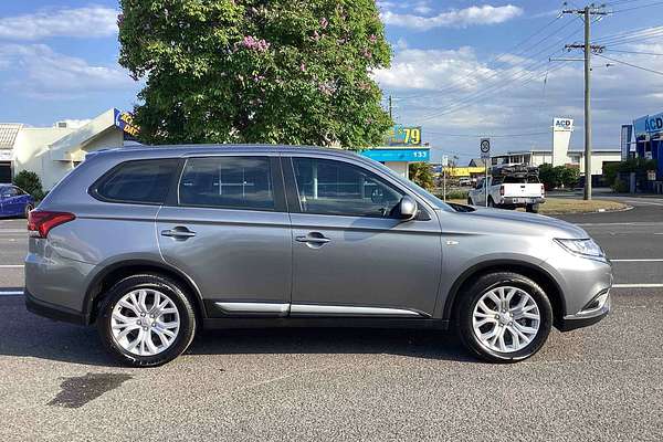 2021 Mitsubishi Outlander ES ZL