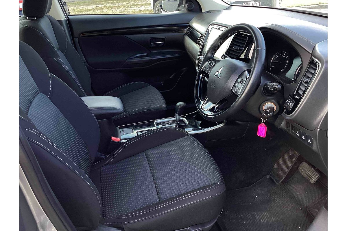 2021 Mitsubishi Outlander ES ZL