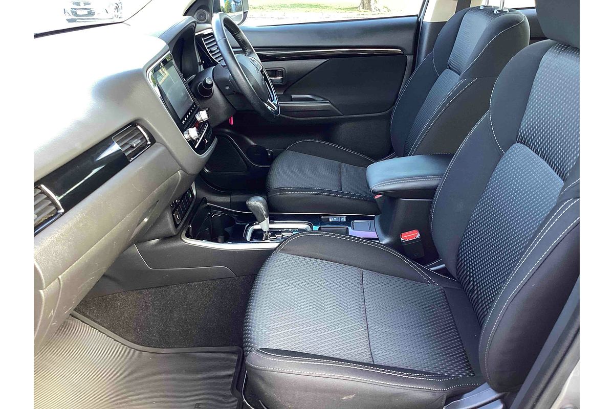 2021 Mitsubishi Outlander ES ZL