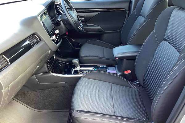 2021 Mitsubishi Outlander ES ZL